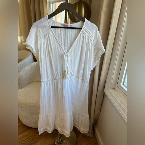 Indiska White Embroidered Dress | Large - Picture 2 of 8